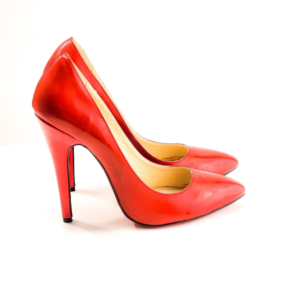 Red High Heels ๐ - Picture 2 of 6